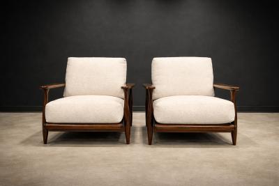  Liceu de Artes e Of cios Pair of Armchairs in Brazilian Rosewood Boucl by Liceu de Artes