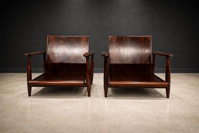  Liceu de Artes e Of cios Pair of Armchairs in Brazilian Rosewood Boucl by Liceu de Artes
