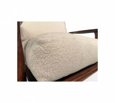  Liceu de Artes e Of cios Pair of Armchairs in Rosewood Boucle Liceu De Artes 1960s Lot 218