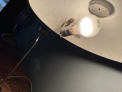  Lightolier MID CENTURY CHROME AND WOOD DESK LAMP BY LIGHTOLIER
