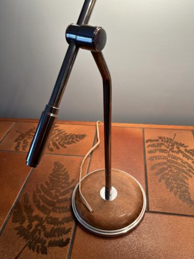  Lightolier MID CENTURY CHROME AND WOOD DESK LAMP BY LIGHTOLIER