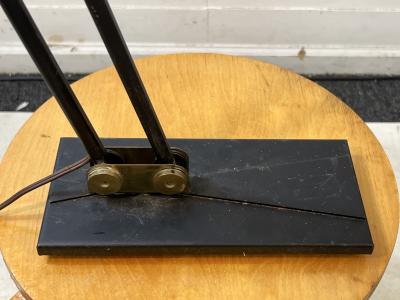  Lightolier MID CENTURY MODERNIST BLACK AND BRASS WHEEL ADJUSTABLE LAMP