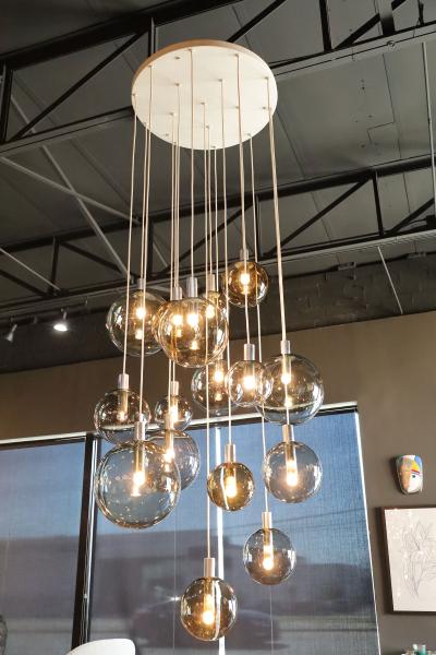  Lightolier Monumental Cascade Chandelier by Lightolier 16 Globes 1970s