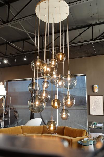  Lightolier Monumental Cascade Chandelier by Lightolier 16 Globes 1970s