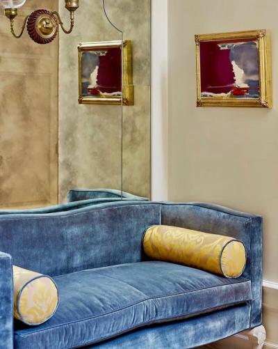  Liz OBrien Editions The Pamela Settee