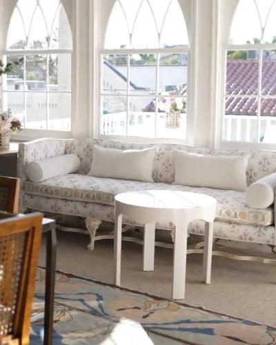  Liz OBrien Editions The Wave Table