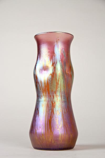  Loetz Art Nouveau Glass Vase by Loetz Witwe Decor Medici Pink Iridescent CZ 1902