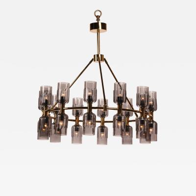  Luxe Escalade Chandelier 34