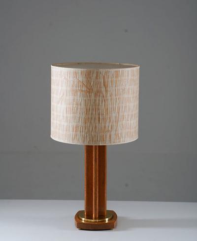  M llers Armatur Elektriska Scandinavian Midcentury Table Lamp in Oak and Brass by MAE Sweden