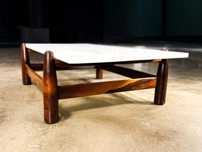  M veis Cimo Architectural Brazilian Coffee Table in Rosewood and Marble Cimo Lot 693A