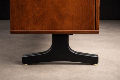  M veis Cimo Cimo Brazilian Rosewood Credenza and Brass Hardware 1960s