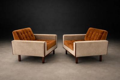  M veis Cimo M veis Cimo Pair of Rosewood Armchairs in Cognac Mohair and Camel Wool