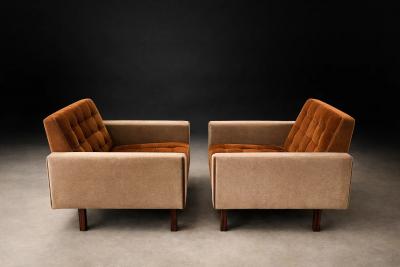  M veis Cimo M veis Cimo Pair of Rosewood Armchairs in Cognac Mohair and Camel Wool