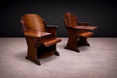  M veis Cimo Pair of Auditorium Armchairs in Bentwood M veis Cimo 1950s