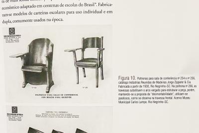  M veis Cimo Pair of Auditorium Armchairs in Bentwood M veis Cimo 1950s