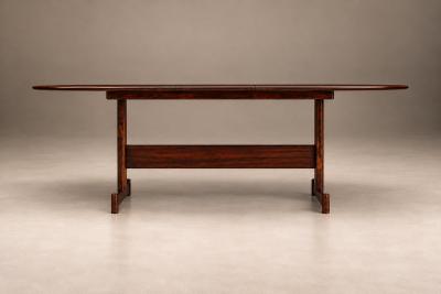  M veis Linfor Brazilian Oval Extendable Dining Table in Rosewood M veis Linfor Lot 1235