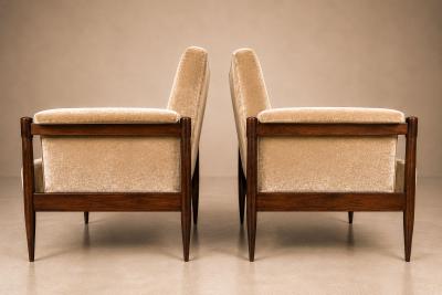 M veis Provenzal M veis Provenzal Lounge Chair in Jacaranda Champagne Mohair Velvet