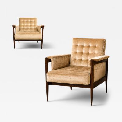  M veis Provenzal M veis Provenzal Lounge Chair in Jacaranda Champagne Mohair Velvet