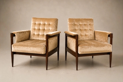  M veis Provenzal M veis Provenzal Lounge Chair in Jacaranda Champagne Mohair Velvet Brazil