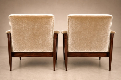  M veis Provenzal M veis Provenzal Lounge Chair in Jacaranda Champagne Mohair Velvet Brazil
