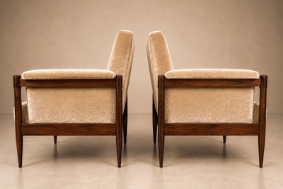  M veis Provenzal M veis Provenzal Lounge Chair in Jacaranda Champagne Mohair Velvet Brazil