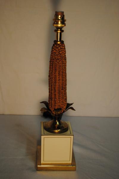  Maison Le Dauphin Maison Le Dauphin Les Maizieres Corncob lamp