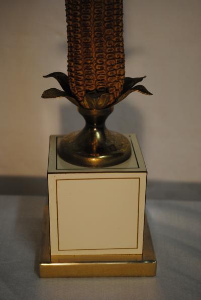  Maison Le Dauphin Maison Le Dauphin Les Maizieres Corncob lamp
