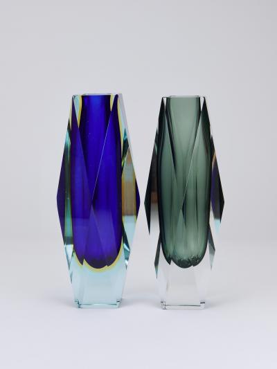  Mandruzzato Tall Mandruzzato Sommerso Faceted Murano Glass Block Vase Italy 1960s