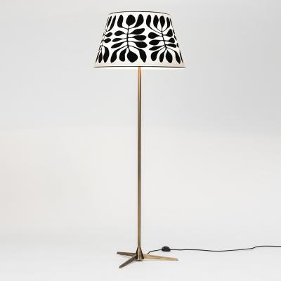  Mapswonders Yves Floor Lamp off centered foot 