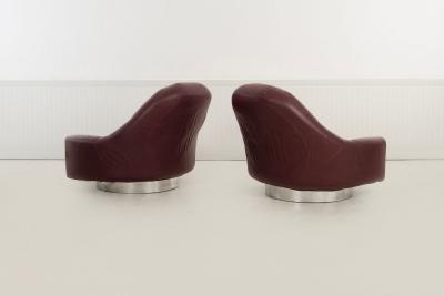  Mariani Guido Faleschini for Mariani Zator Lounge Chairs Ottomans Oxblood Leather 1975