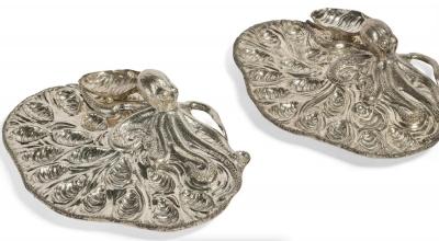  Mario Buccellati Rare Pair of Mario Buccellati Italian Silver Marine Themed Oyster Platters