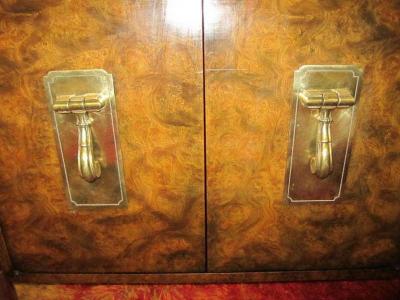  Mastercraft Fantastic Pair Of Burled Mastercraft Night Stand Mid century Modern