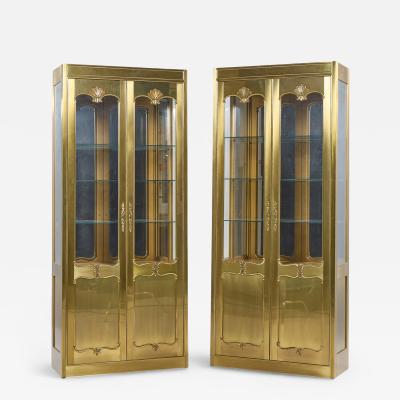  Mastercraft Mastercraft Mid Century Brass Vitrines Cabinet Pair