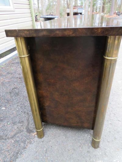  Mastercraft Wonderful Mastercraft Burled Walnut and Brass Credenza Hollywood Regency