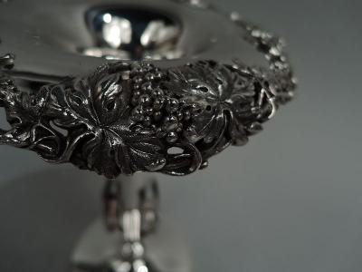  Mauser Mfg Co Antique American Victorian Classical Sterling Silver Grapevine Vase