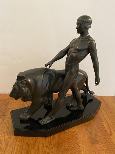  Max Le Verrier Le Dresseur De Lion