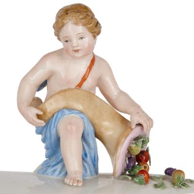  Meissen Porcelain Manufactory Antique Meissen 68 piece floral dinner service