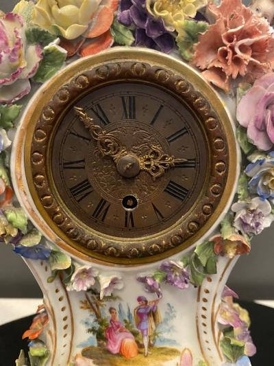  Meissen Porcelain Manufactory BEAUTIFUL MEISSEN CHERUB AND FLOWERS PORCELAIN CLOCK