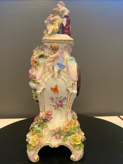  Meissen Porcelain Manufactory BEAUTIFUL MEISSEN CHERUB AND FLOWERS PORCELAIN CLOCK