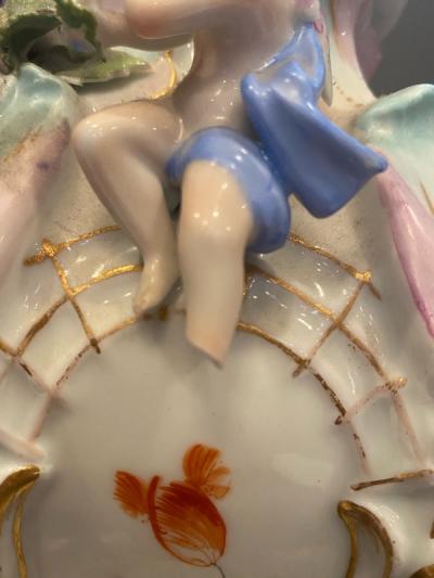  Meissen Porcelain Manufactory BEAUTIFUL MEISSEN CHERUB AND FLOWERS PORCELAIN CLOCK