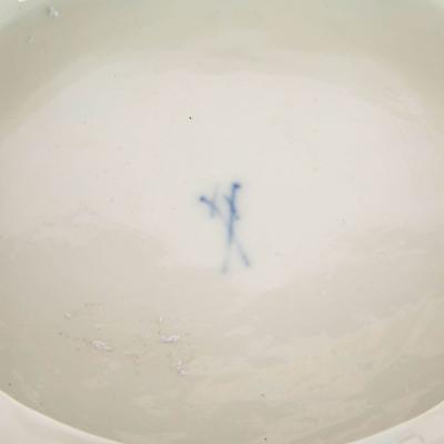  Meissen Porcelain Manufactory Large Meissen flower encrusted potpourri vase in the Rococo style