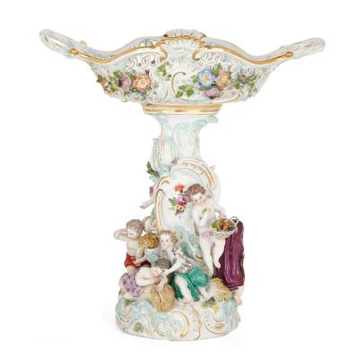  Meissen Porcelain Manufactory Large Meissen porcelain Rococo style centrepiece