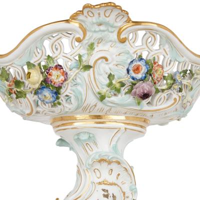  Meissen Porcelain Manufactory Large Meissen porcelain Rococo style centrepiece