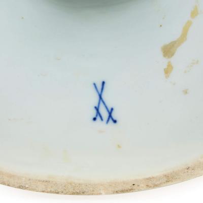  Meissen Porcelain Manufactory Large antique Schneeballen porcelain ewer by Meissen