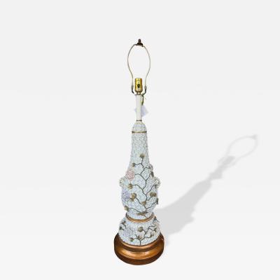  Meissen Porcelain Manufactory Meissen Style German Schneeballen Porcelain Snowball Vase Table Lamp