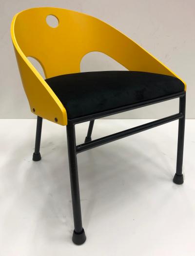  Memphis Design Memphis Group 1980s Post Modern Memphis Style Chairs 3 Pairs Available