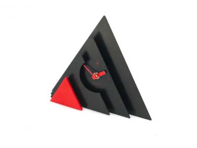  Memphis Milano Postmodern Pyramid Desk or Table Clock by Makiko Taniguchi Japan 1980s