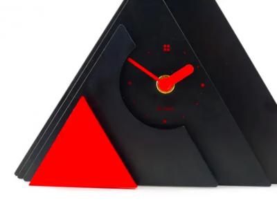  Memphis Milano Postmodern Pyramid Desk or Table Clock by Makiko Taniguchi Japan 1980s