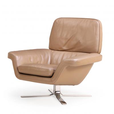  Minotti Minotti Blake Soft Chair and Ottoman Leather with Chrome Base