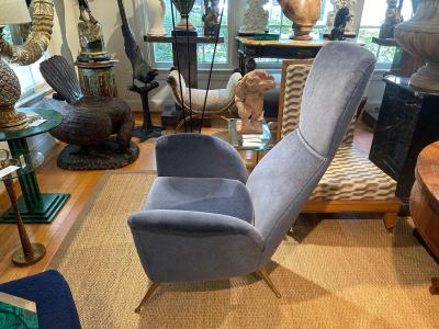  Minotti Pair Of Italian Modern Sculptural Lounge Chairs